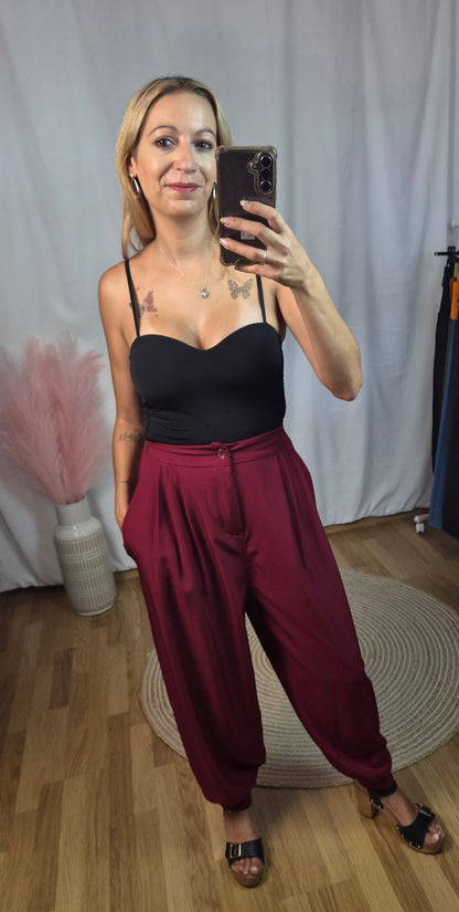 Pantalón globo burdeos pinzas