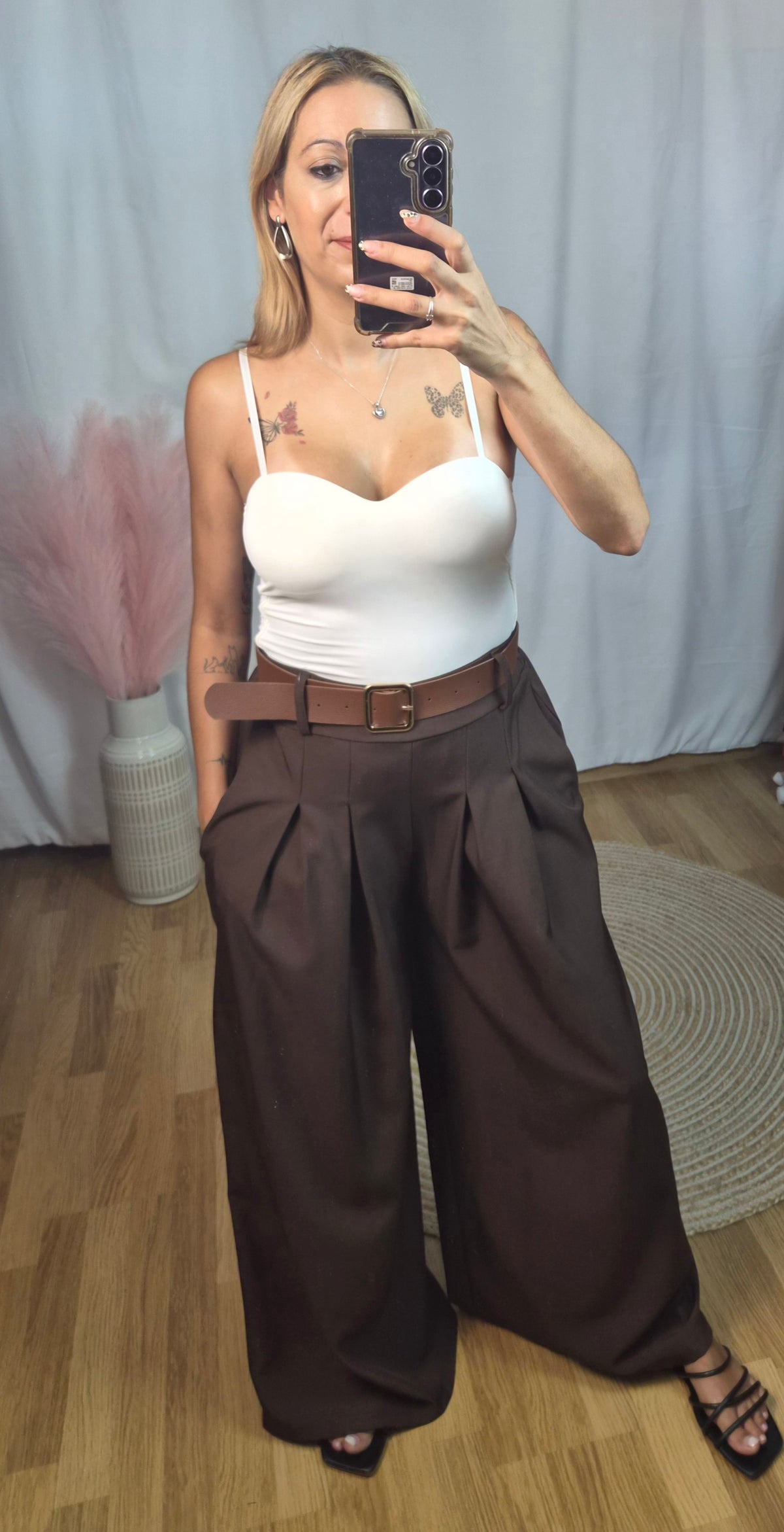 Pantalón palazo pinzas marrón chocolate