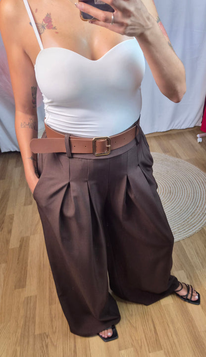 Pantalón palazo pinzas marrón chocolate