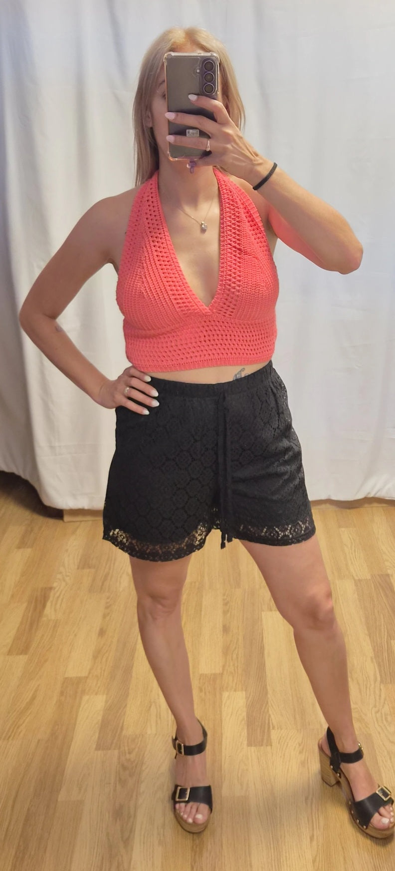 Top Halter Crochet Coral - vista trasera