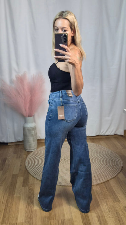 Pantalón Vaquero cerezas 🍒
