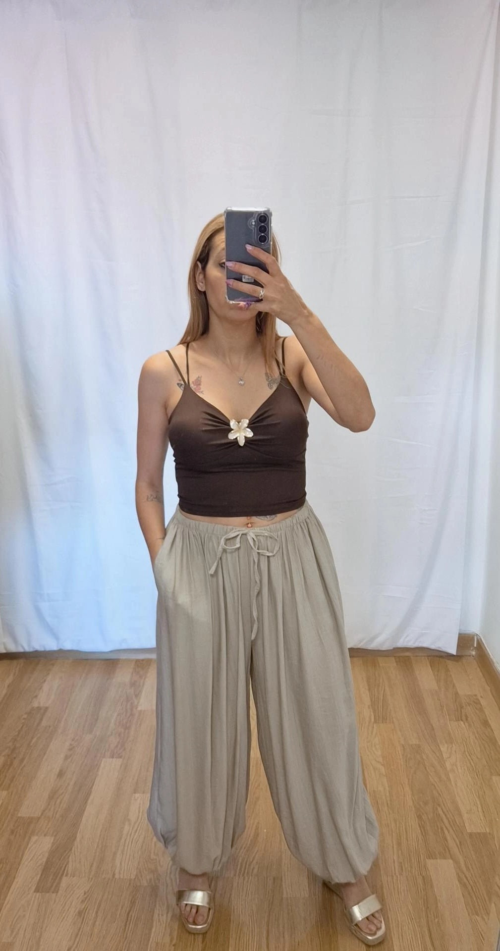 Top flor tirantes  marron